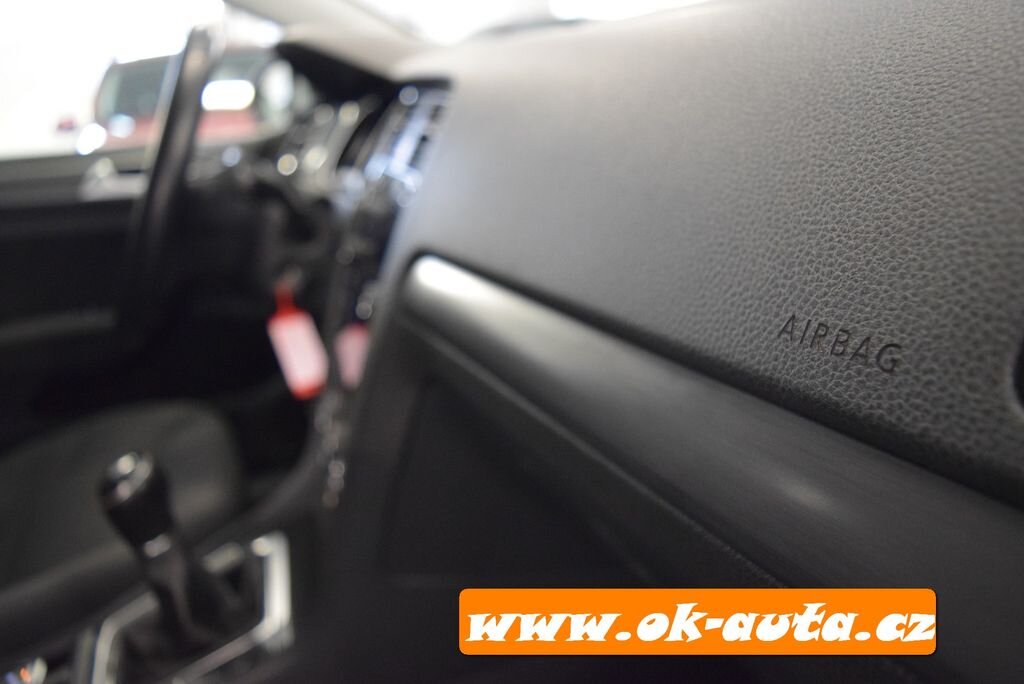 Volkswagen Golf Kombi 1,6 l 85 kw