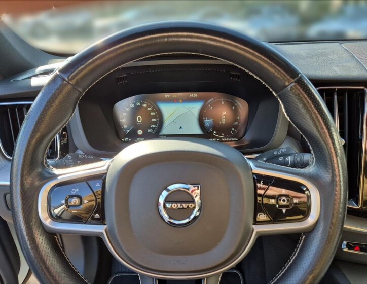 Volvo XC60 SUV / Terénní 2,0 l 140 kw