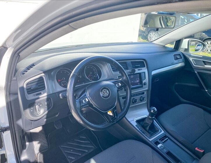 Volkswagen Golf Hatchback 1,4 l 81 kw