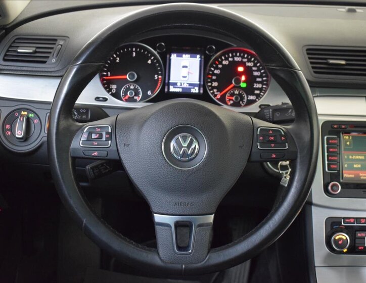 Volkswagen Passat CC Sedan / Limuzína 2,0 l 105 kw