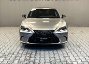 Lexus ES 300h Sedan 2,5 l 160 kw