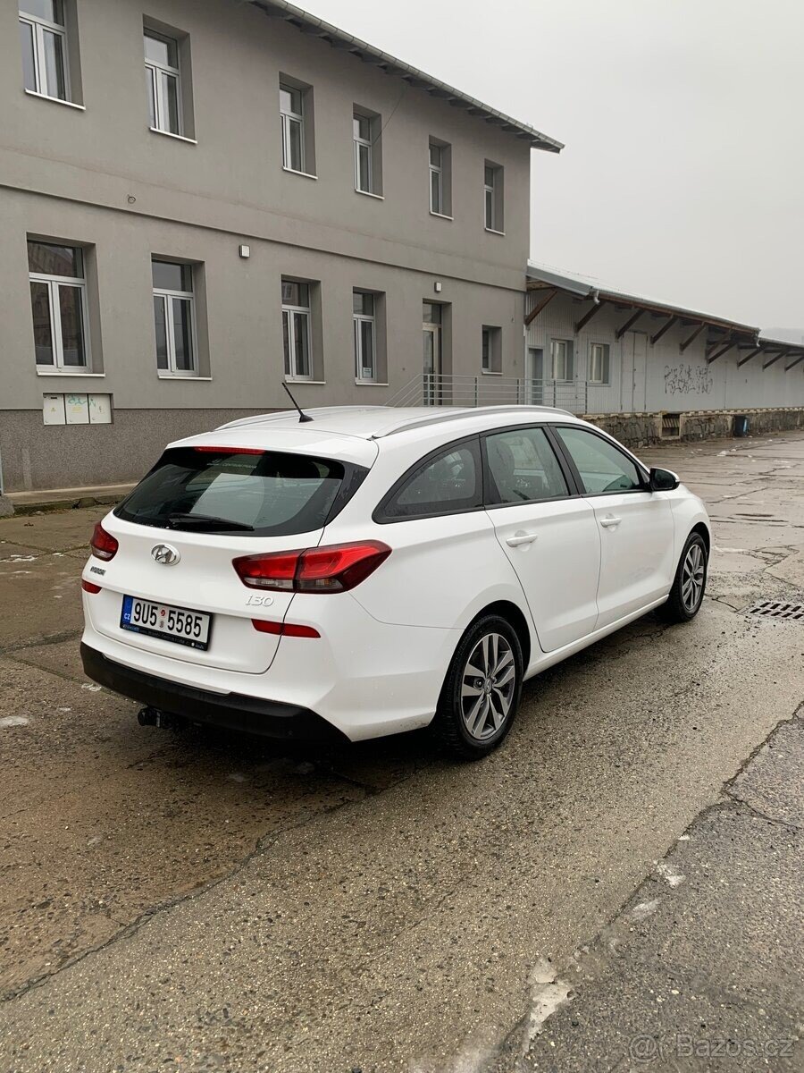 Hyundai i30 Kombi 998,0 88 kw