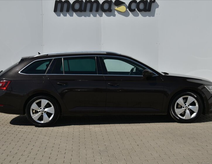 Škoda Superb Kombi 2,0 l 140 kw