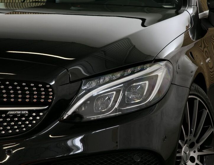 Mercedes-Benz Třídy C 9