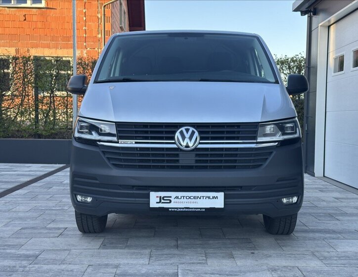 Volkswagen Transporter Skříň 2,0 l 110 kw