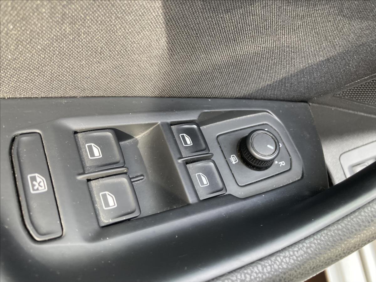 Volkswagen Passat Kombi 1,4 l 110 kw