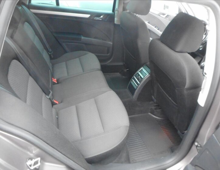 Škoda Superb Kombi 2,0 l 103 kw