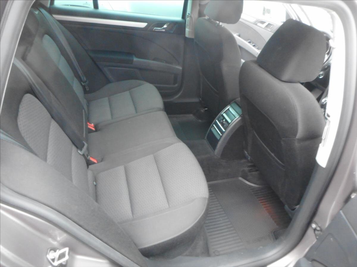 Škoda Superb Kombi 2,0 l 103 kw