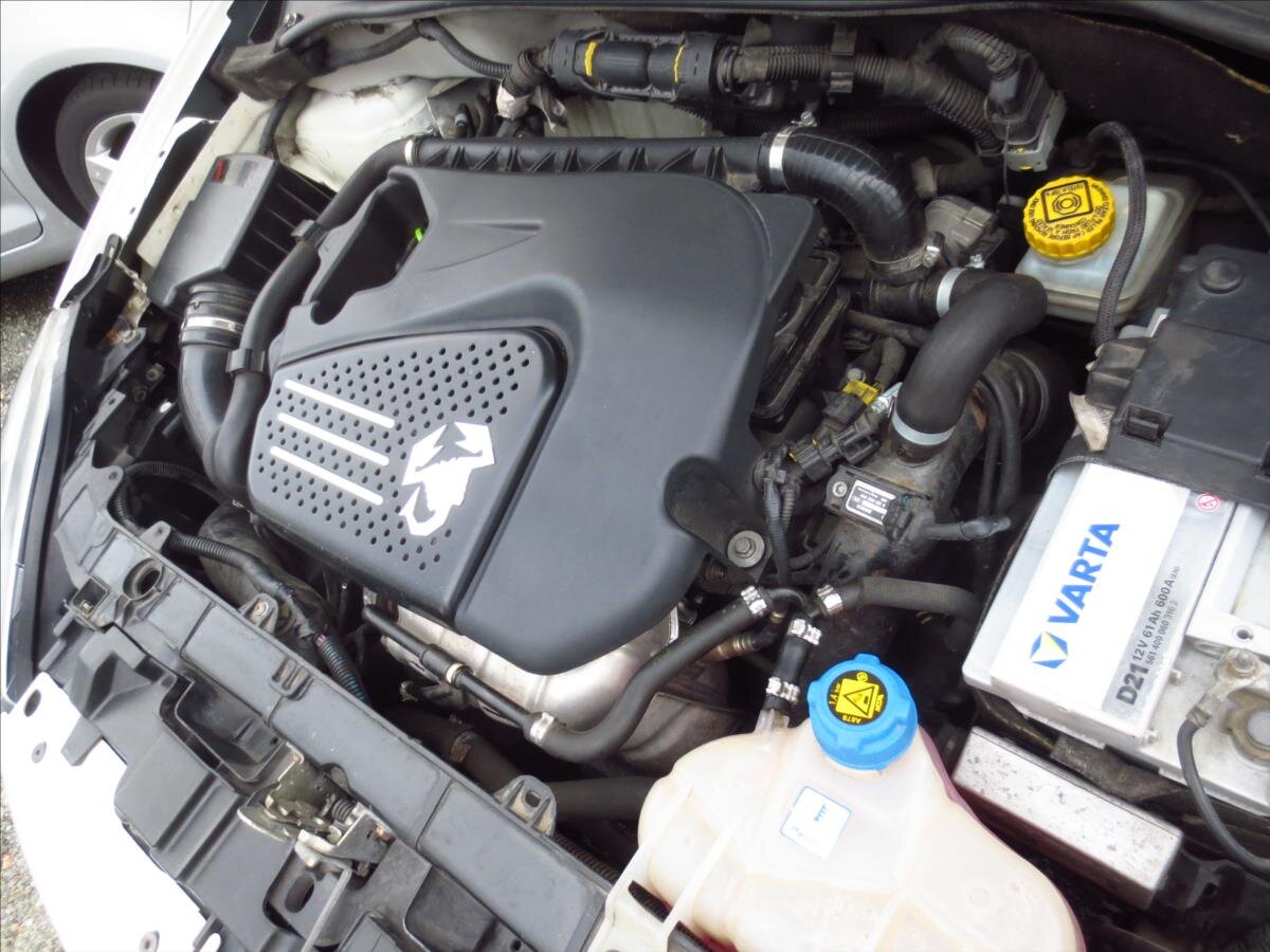 Fiat Grande Punto Hatchback 1,4 l 139 kw