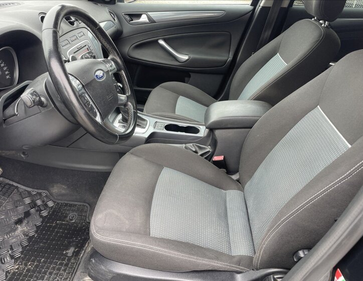 Ford Mondeo Kombi 2,0 l 103 kw