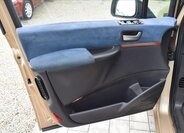 Lancia Phedra MPV 2,2 l 94 kw