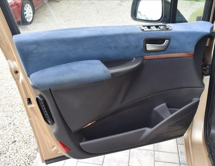 Lancia Phedra MPV 2,2 l 94 kw