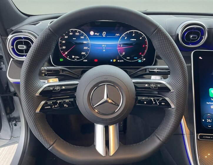 Mercedes-Benz Třídy C Sedan 2,0 l 145 kw