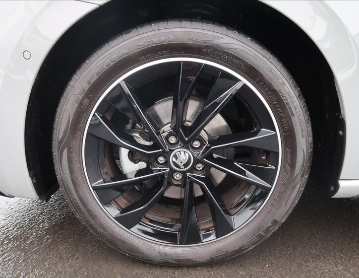 Škoda Scala Hatchback 999,0 85 kw