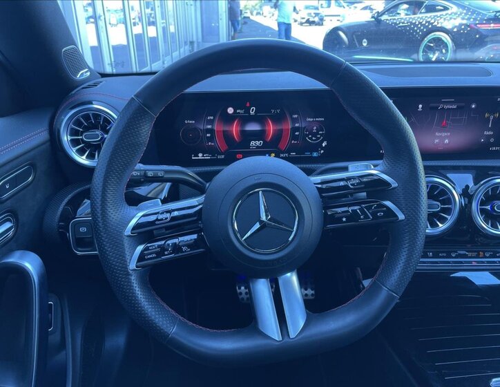 Mercedes-Benz CLA 10