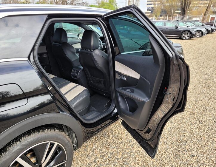 Peugeot 3008 SUV / Terénní 1,6 l 165 kw