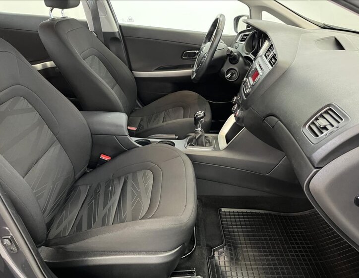 KIA Ceed Hatchback 1,6 l 99 kw