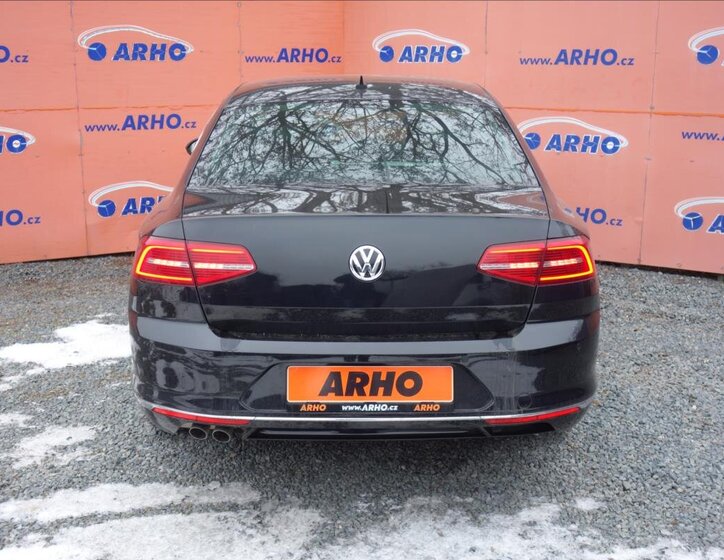 Volkswagen Passat Sedan 2,0 l 140 kw