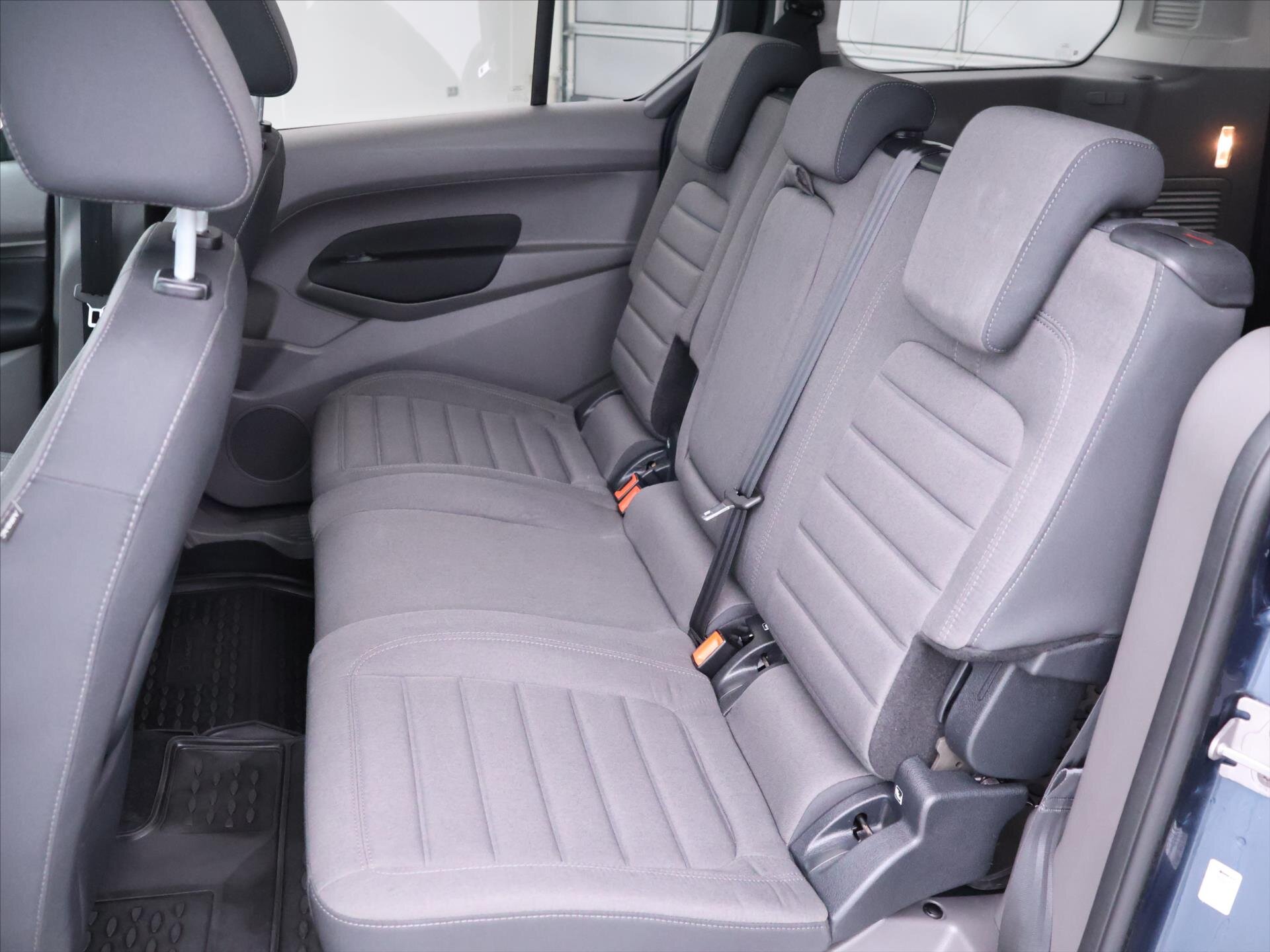 Ford Tourneo Connect MPV 1,5 l 88 kw