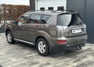 Mitsubishi Outlander SUV 2,3 l 130 kw