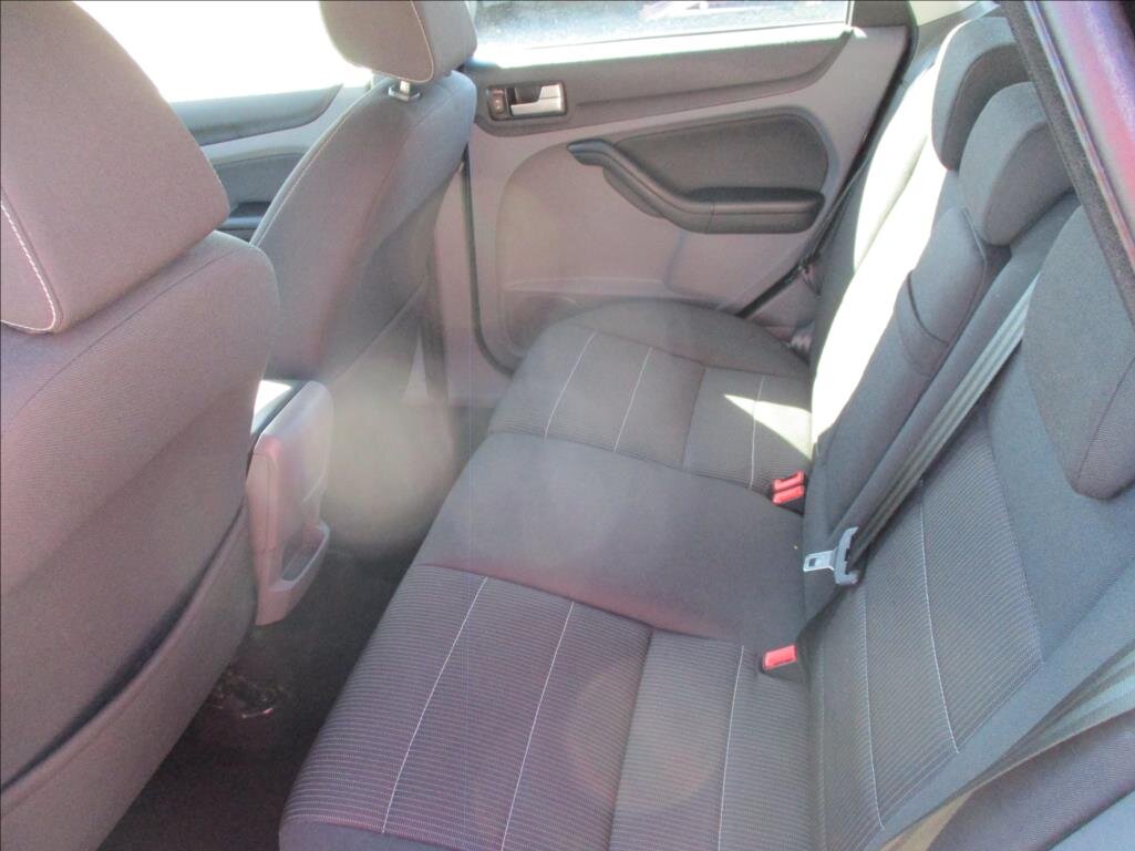 Ford Focus Kombi 1,6 l 74 kw
