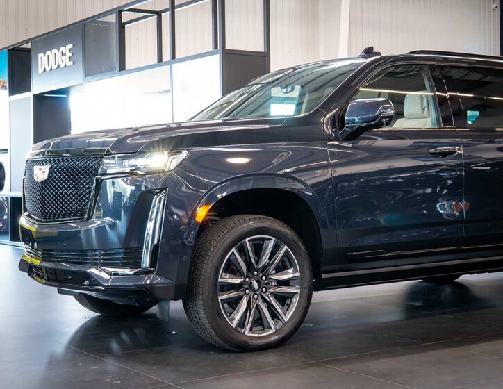 Cadillac Escalade 15