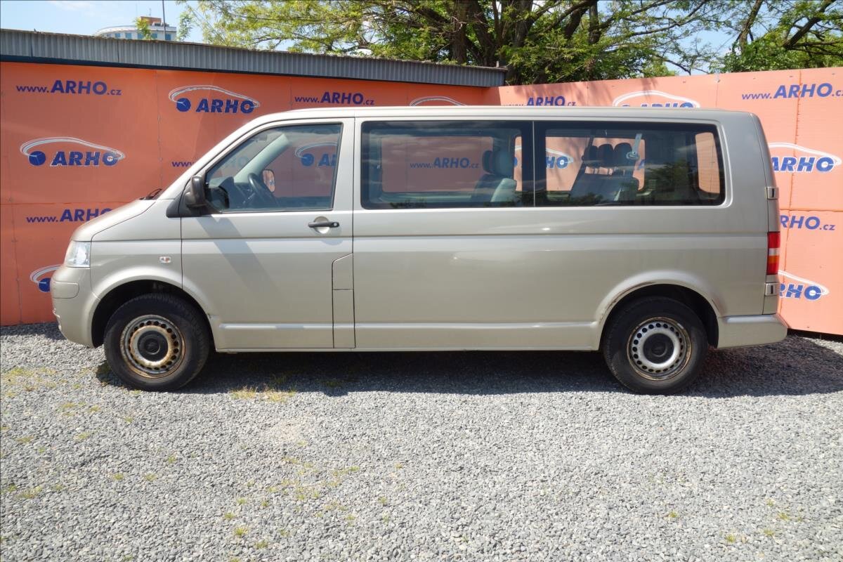 Volkswagen Transporter Kombi 2,5 l 96 kw
