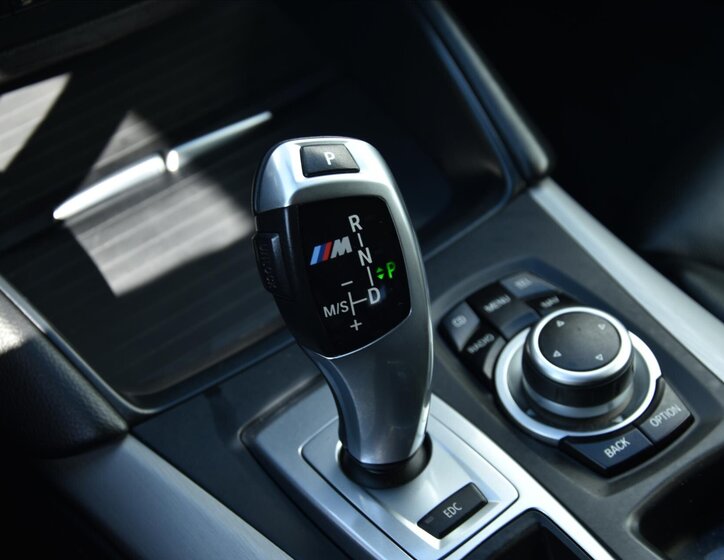 BMW X6 SUV / Terénní 4,4 l 408 kw