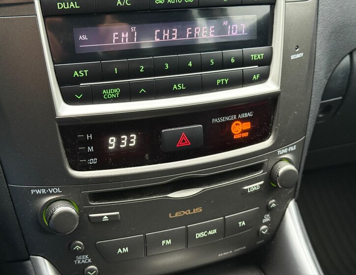 Lexus IS Sedan 2,5 l 153 kw