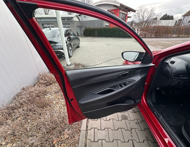 Hyundai i20 Hatchback 1,2 l 58 kw