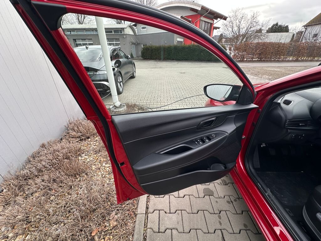 Hyundai i20 Hatchback 1,2 l 58 kw