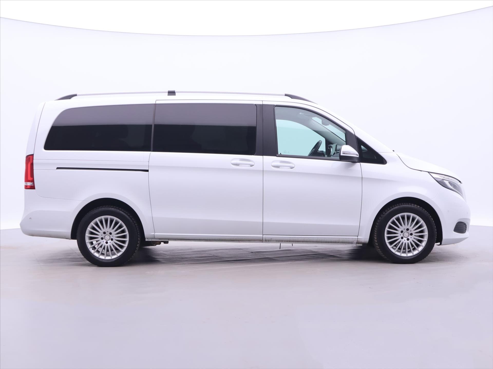 Mercedes-Benz Třídy V Kombi 2,1 l 140 kw
