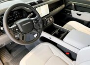 Land Rover Defender SUV 3,0 l 183 kw