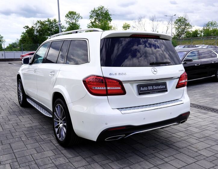 Mercedes-Benz GLS 4