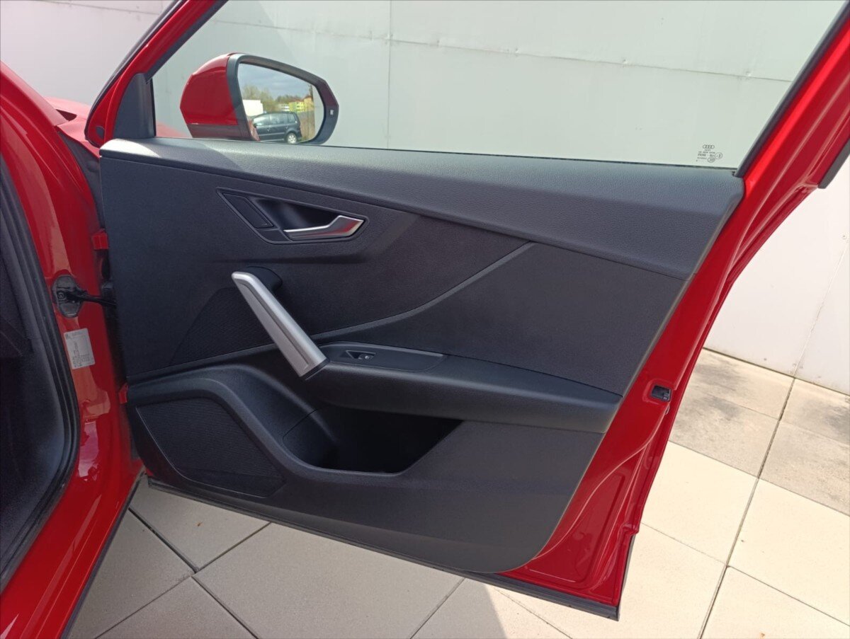 Audi Q2 SUV / Terénní 999,0 85 kw