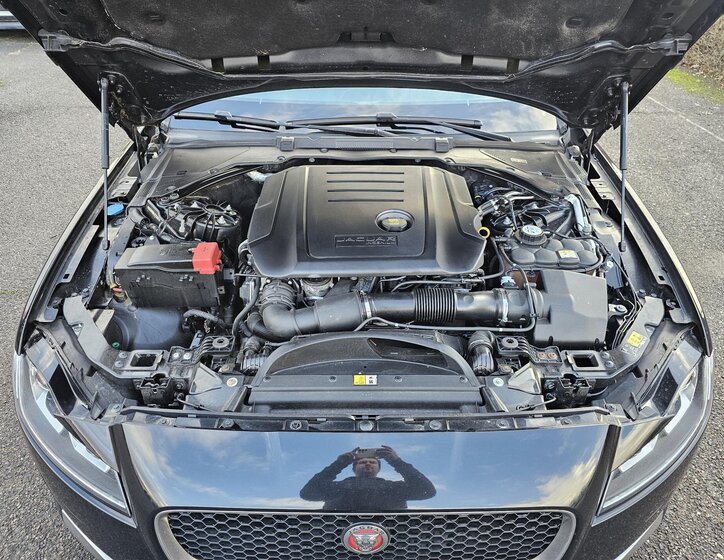 Jaguar XF Sedan 2,0 l 177 kw