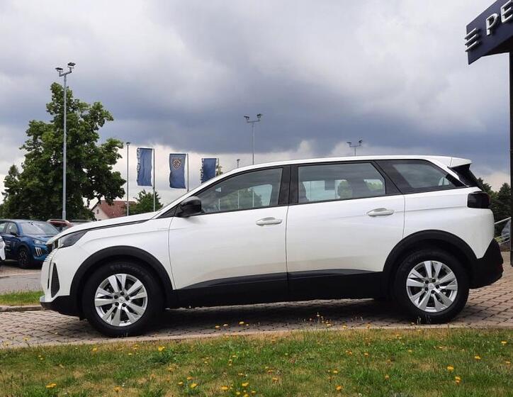 Peugeot 5008 4