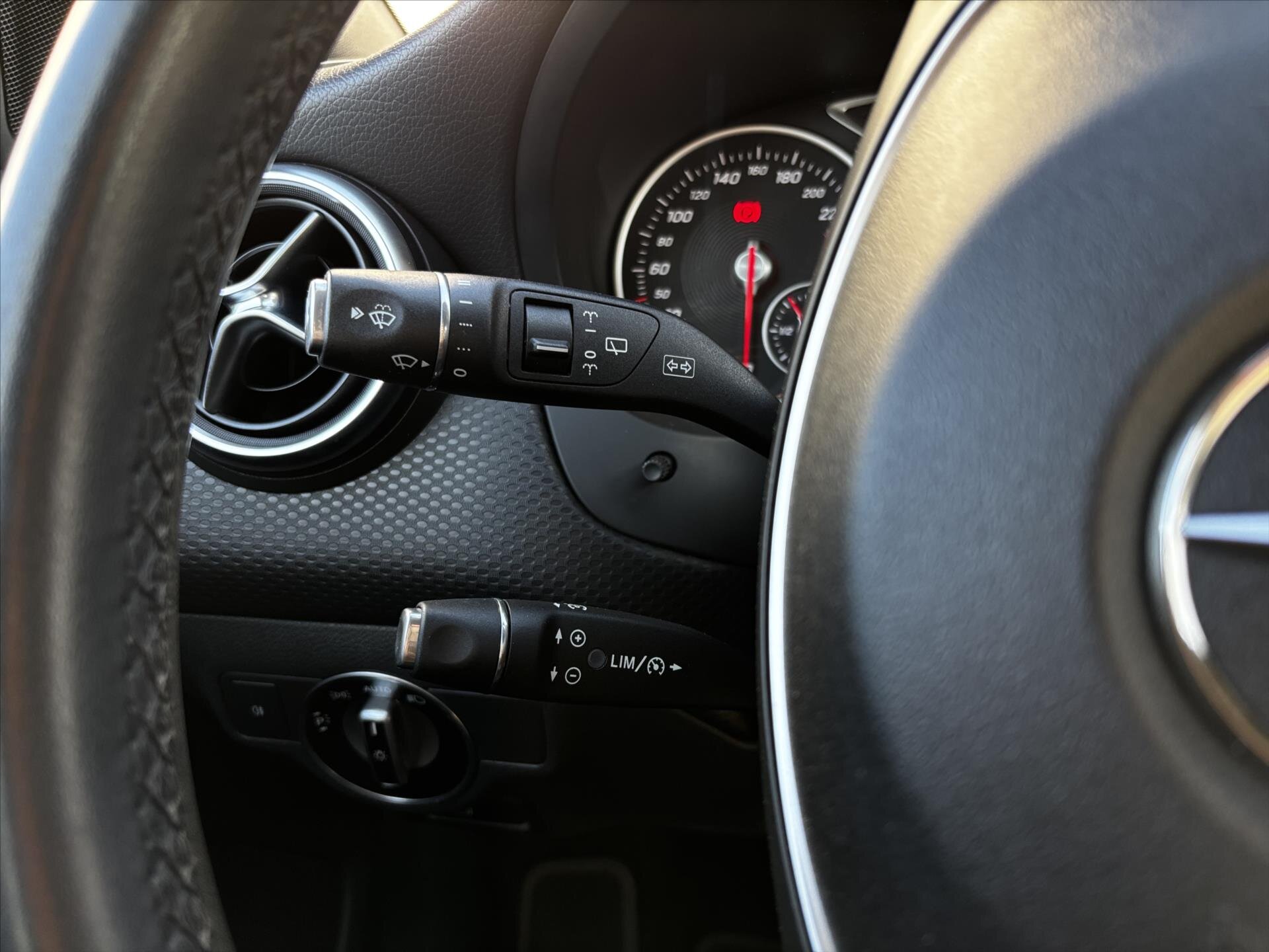 Mercedes-Benz Třídy A Hatchback 1,5 l 80 kw