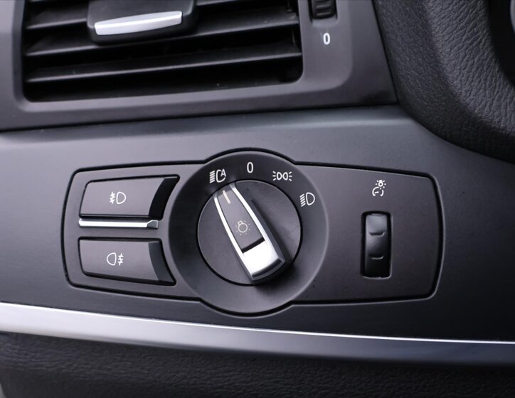 BMW X3 SUV 2,0 l 135 kw