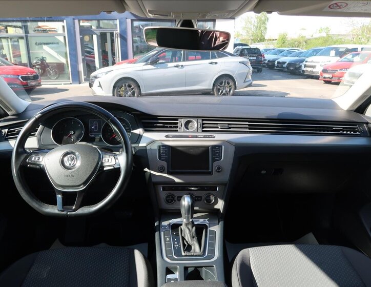 Volkswagen Passat Kombi 2,0 l 110 kw