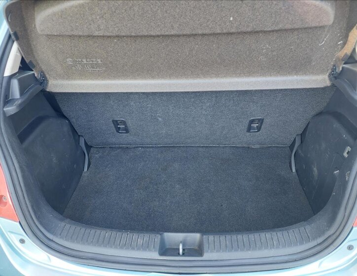 Mazda 2 Hatchback 1,3 l 855 kw