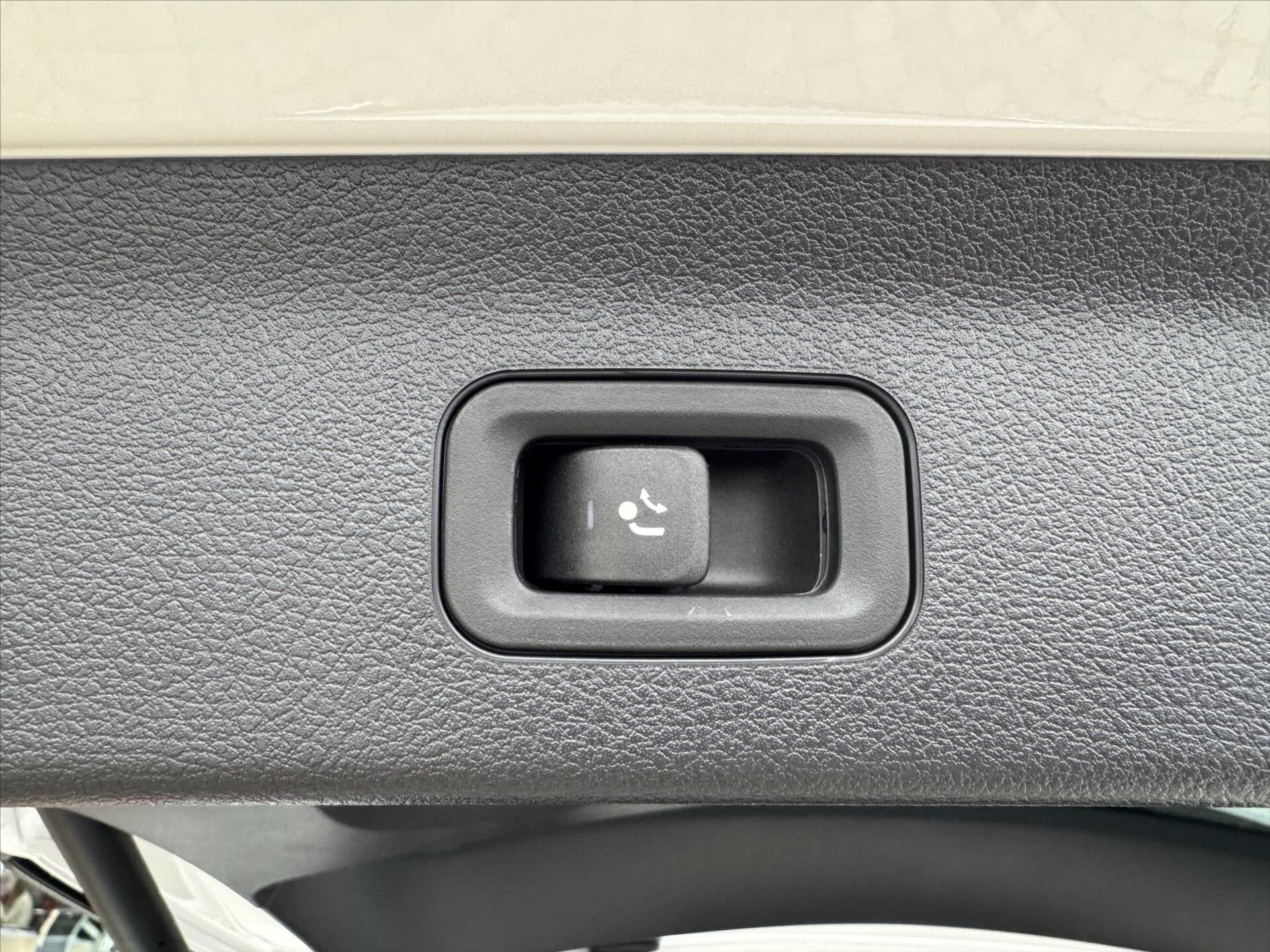 Mercedes-Benz GLS SUV / Terénní 3,0 l 230 kw