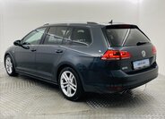 Volkswagen Golf 23