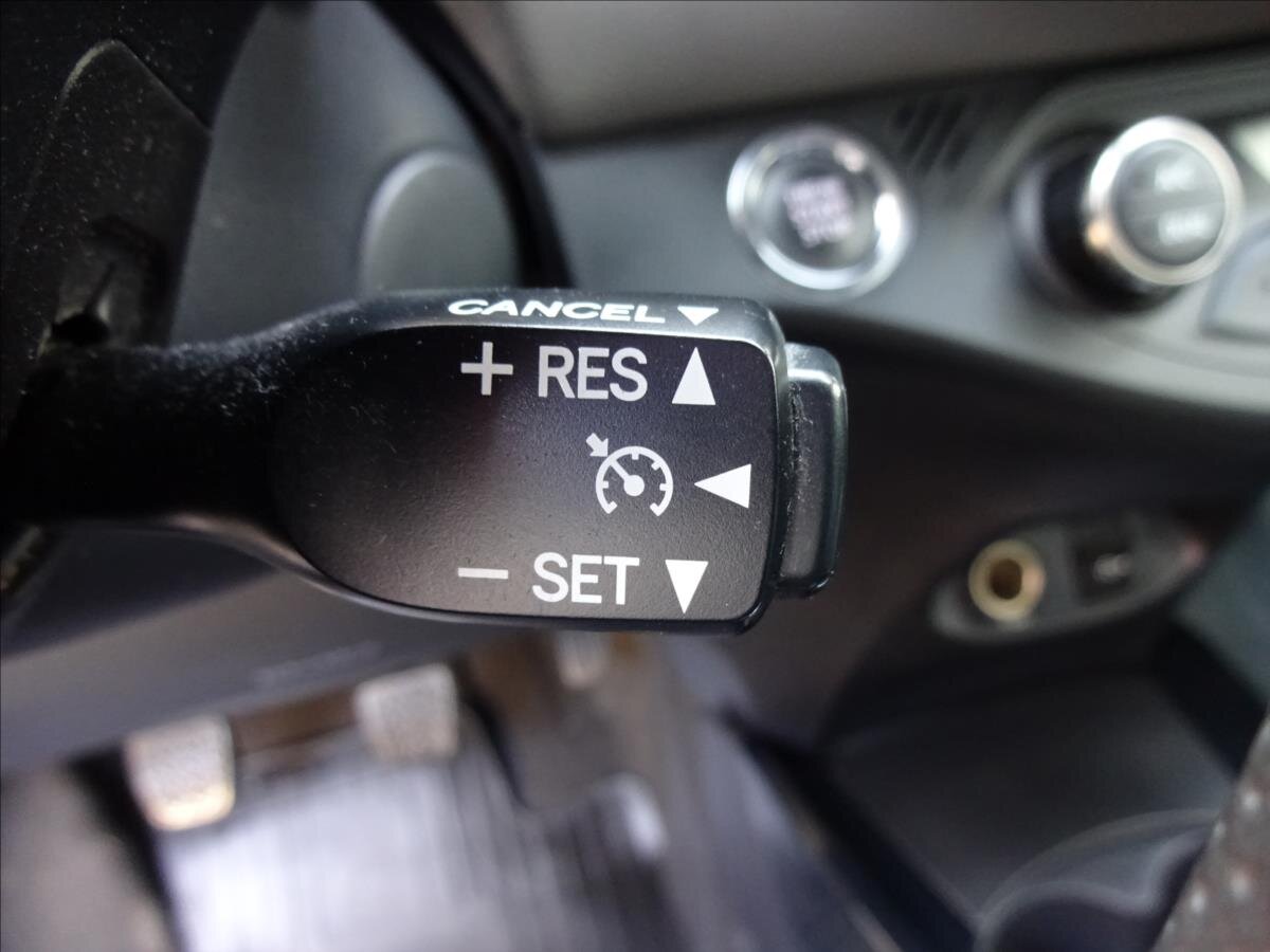 Toyota Yaris Kombi 1,3 l 73 kw