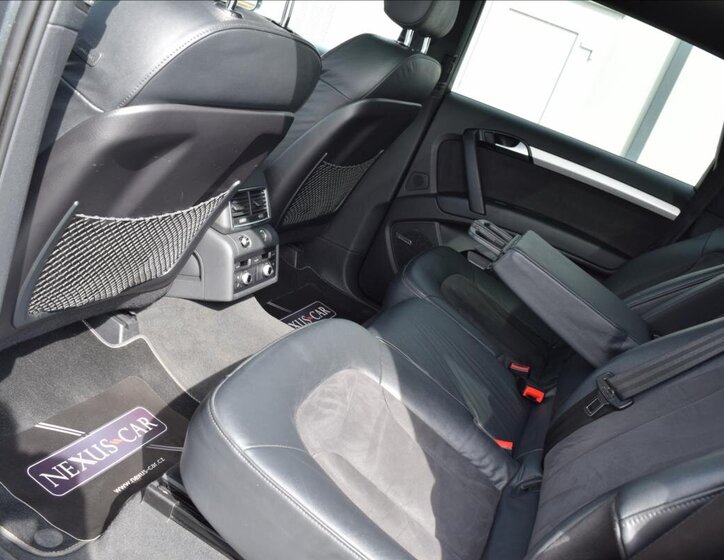 Audi Q7 SUV / Terénní 3,0 l 180 kw