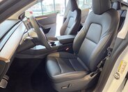 Tesla Model Y SUV / Terénní 0,0 393 kw