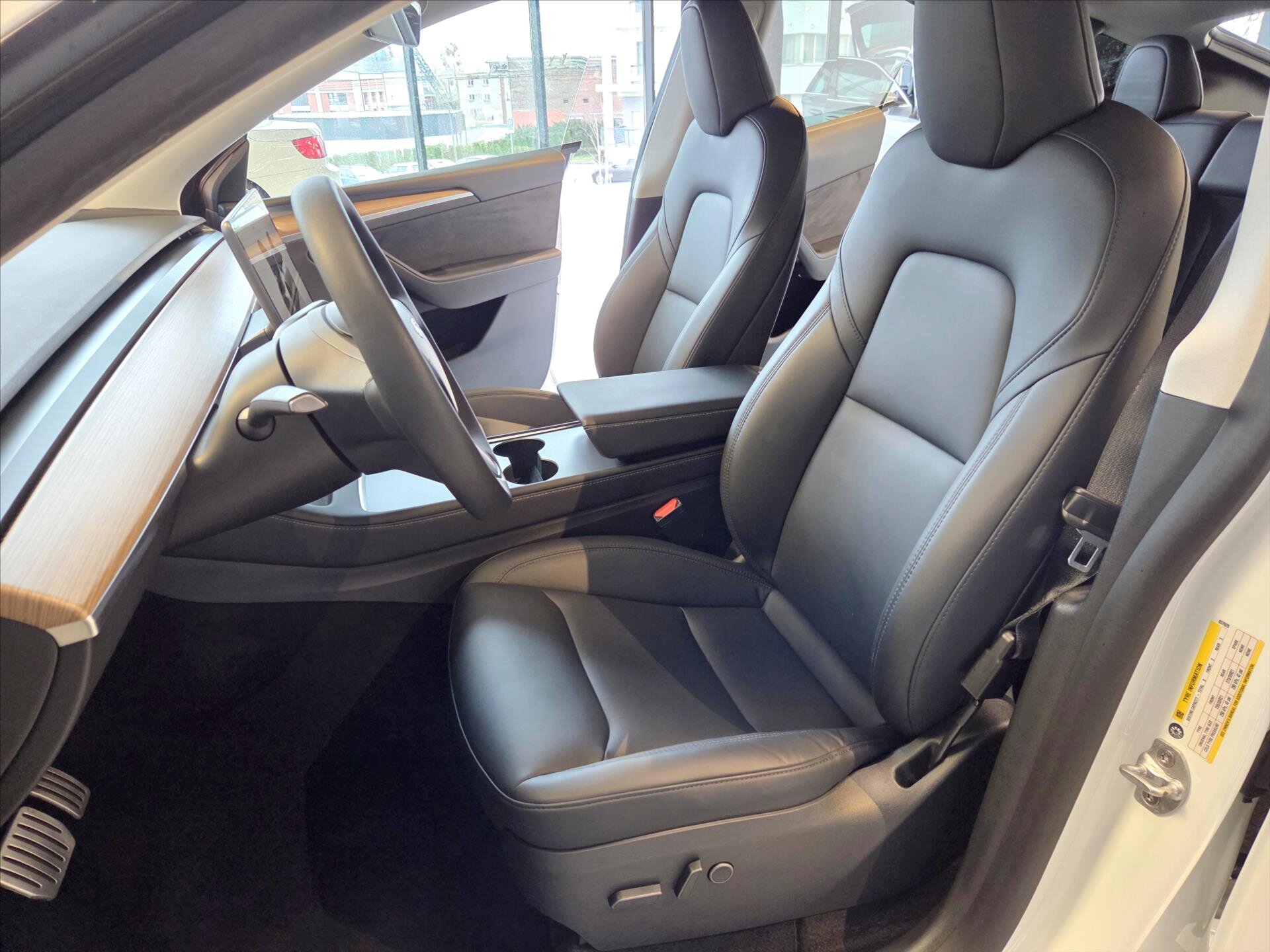 Tesla Model Y SUV / Terénní 0,0 393 kw