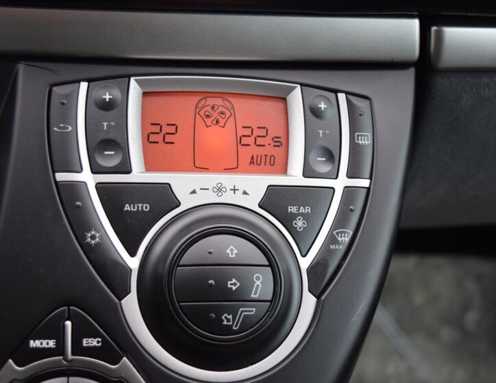 Peugeot 807 MPV 2,0 l 100 kw