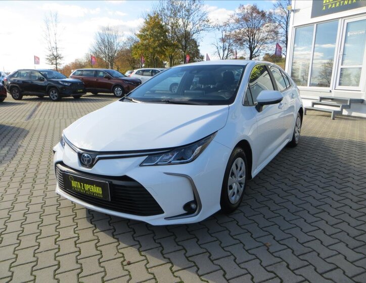 Toyota Corolla Sedan / Limuzína 1,8 l 72 kw