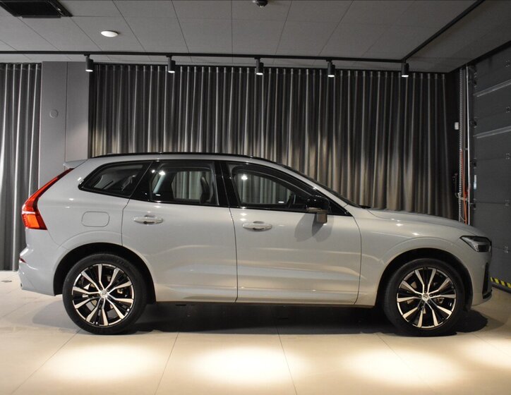 Volvo XC60 SUV / Terénní 2,0 l 184 kw